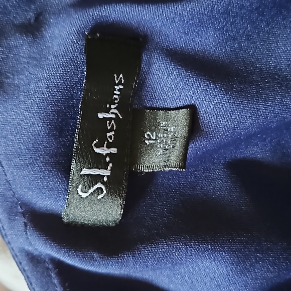 S.L. Fashions dress - Picture 3 of 3